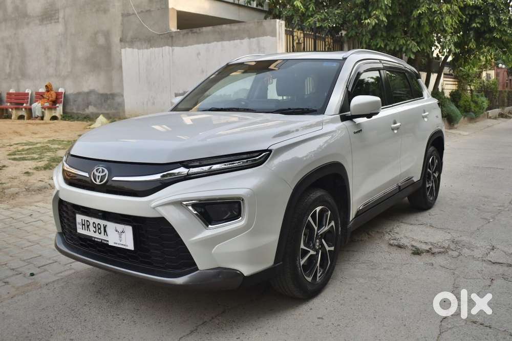 Toyota Urban Cruiser Hyryder 1.5 V Hybrid, 2023, Petrol