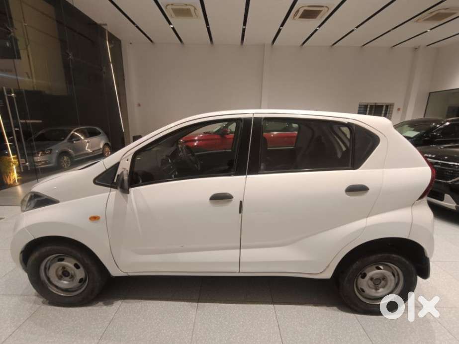 Datsun Redigo Sv 1.0, 2017, Petrol