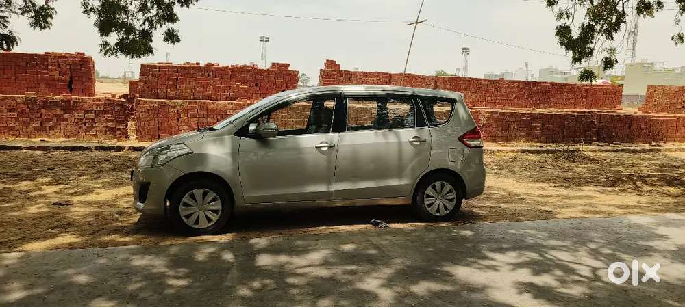 Maruti Suzuki Ertiga 2015 Cng & Hybrids 78850 Km Driven,lovato Cng Kit