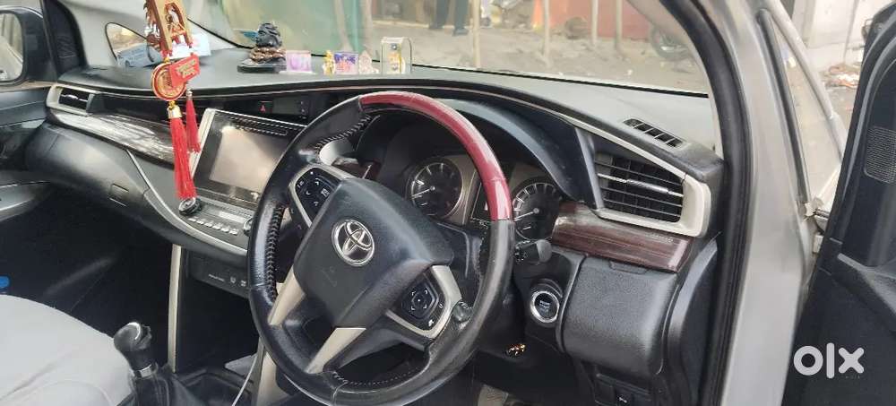 Toyota Innova Crysta 2018 Diesel 93000 Km Driven