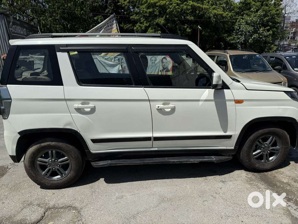 Mahindra Tuv 300 T10, 2019, Diesel