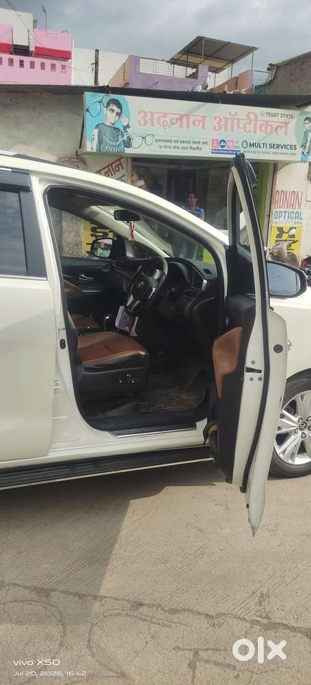 Toyota Innova Crysta 2.8 Zx At 7 Seater, 2018, Diesel