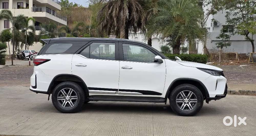 Toyota Fortuner 2019 Diesel  Mt 1st Owner102000 Km Driven