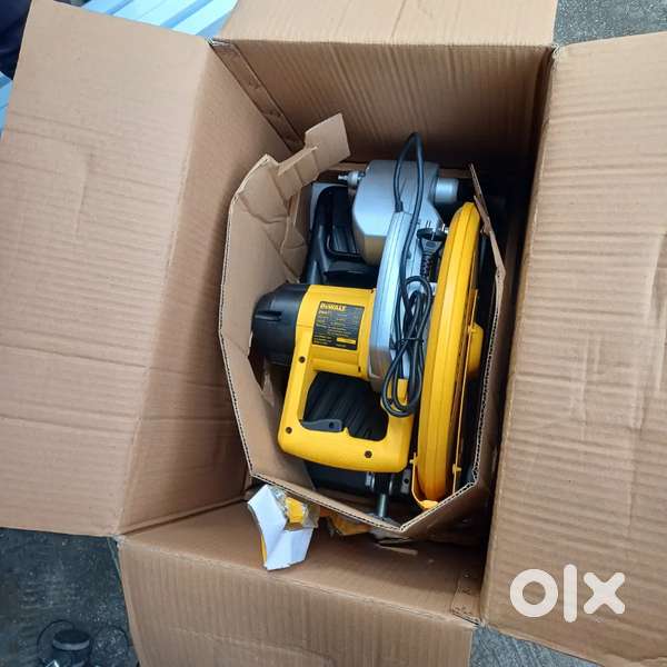 New brand dewalt mashin no yus only 1 day yus box bills avelibel