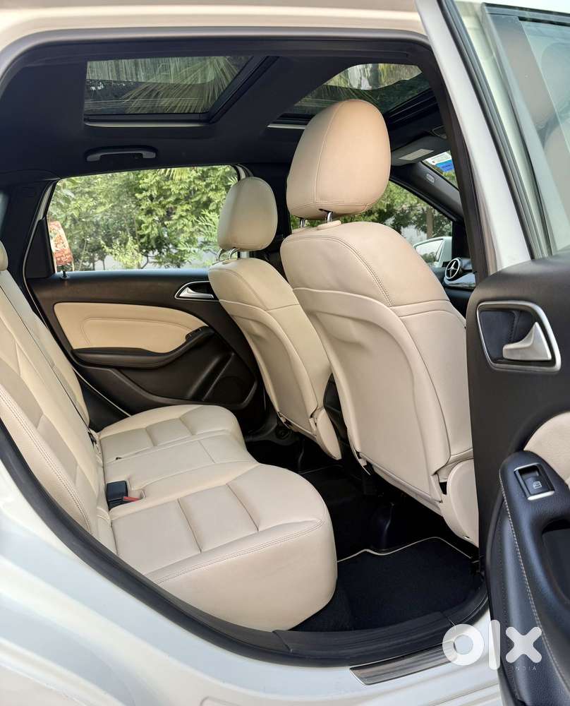 Mercedes-benz B Class 2012-2015 B180 Sports, 2012, Petrol