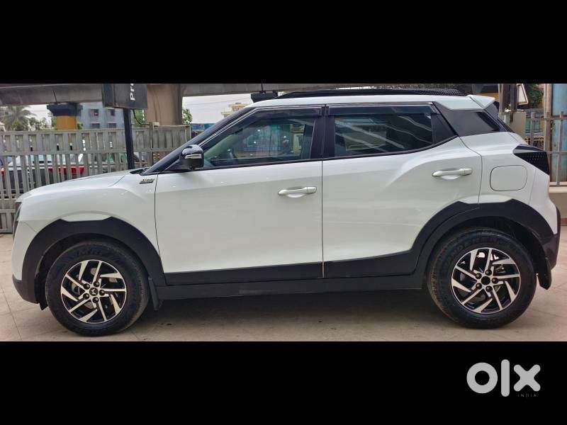 Mahindra Xuv 3xo Ax5l 1.2 Petrol At, 2024, Petrol