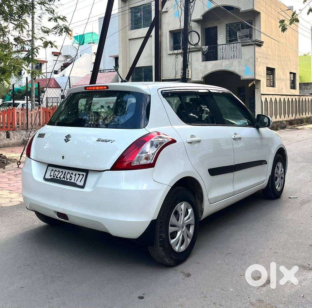 Maruti Suzuki Swift Vxi Ags, 2015, Petrol