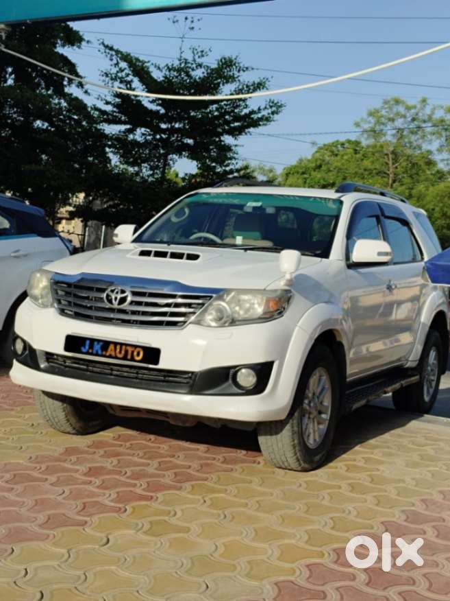 Toyota Fortuner 3.0 4x2 Automatic, 2013, Diesel