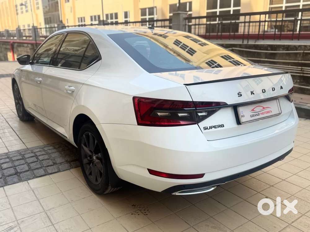 Skoda Superb, 2021, Petrol
