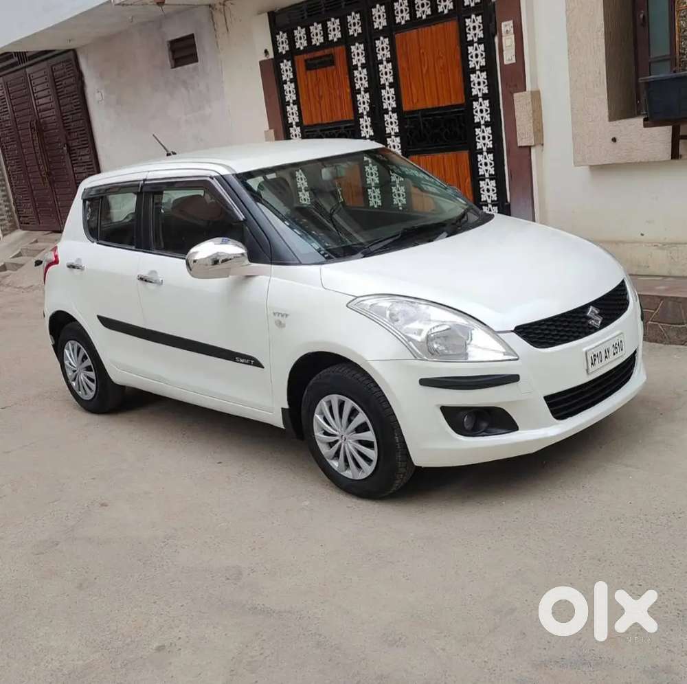 Maruti Suzuki Swift 2012 Petrol 82000 Km Driven