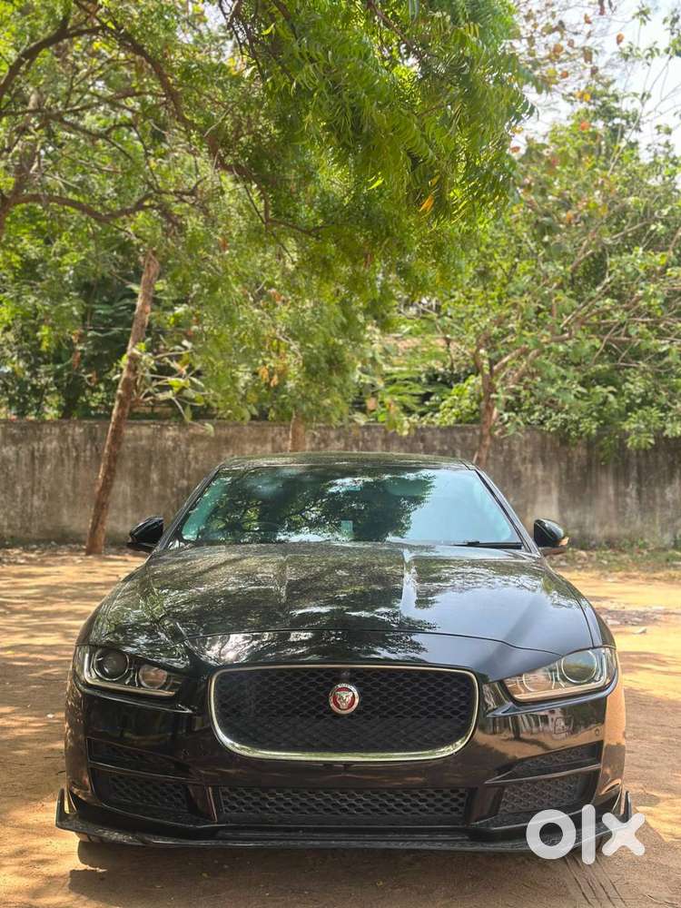Jaguar Xe 250t Se ( 250 Bhp Rare Version)