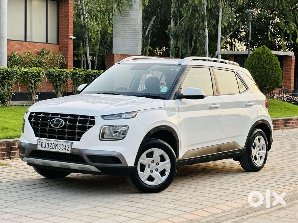 Hyundai Venue S Mt 1.2 Kappa, 2022, Cng & Hybrids