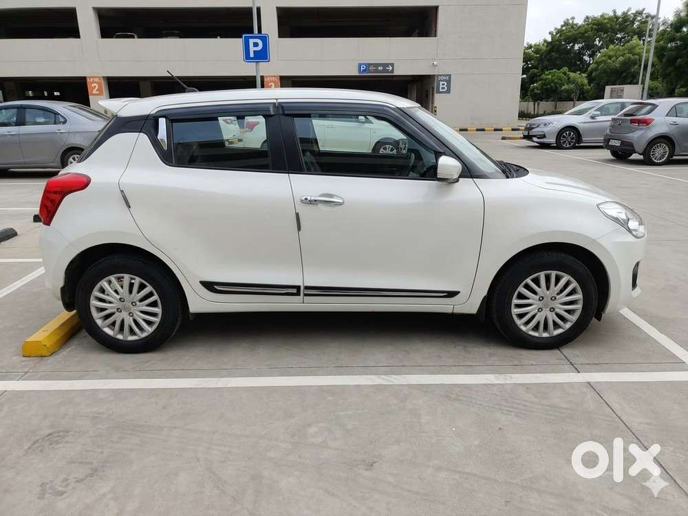 Maruti Suzuki Swift 1.3 Zxi, 2022, Petrol