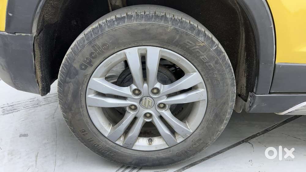 Maruti Suzuki Vitara Brezza Zdi+ Dual Tone Mt, 2017, Diesel