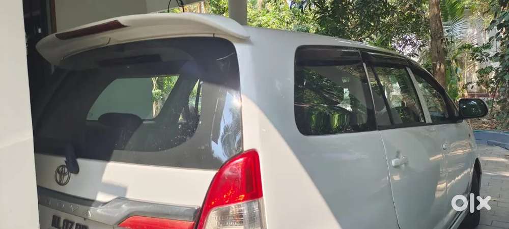 Toyota Innova 2006 Diesel 225000 Km Driven