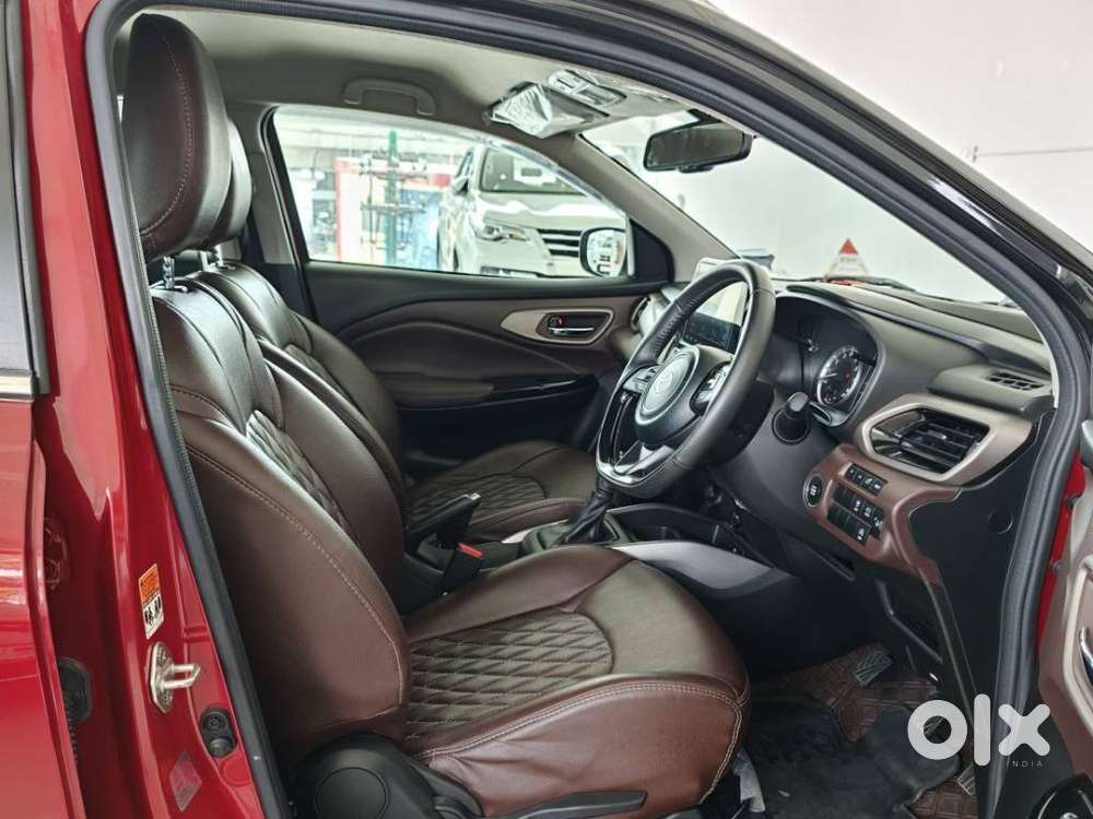 Toyota Urban Cruiser Taisor V 1.0 Petrol Mt Dual Tone, 2025, Petrol