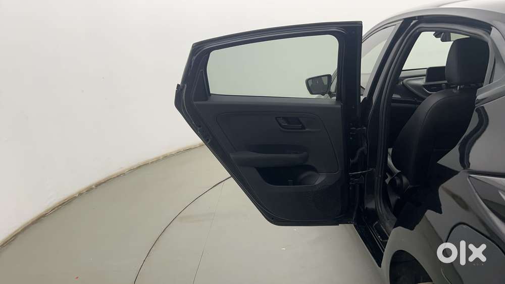 Tata Altroz 1.5 Xz Plus Diesel Dark Edition, 2022, Diesel