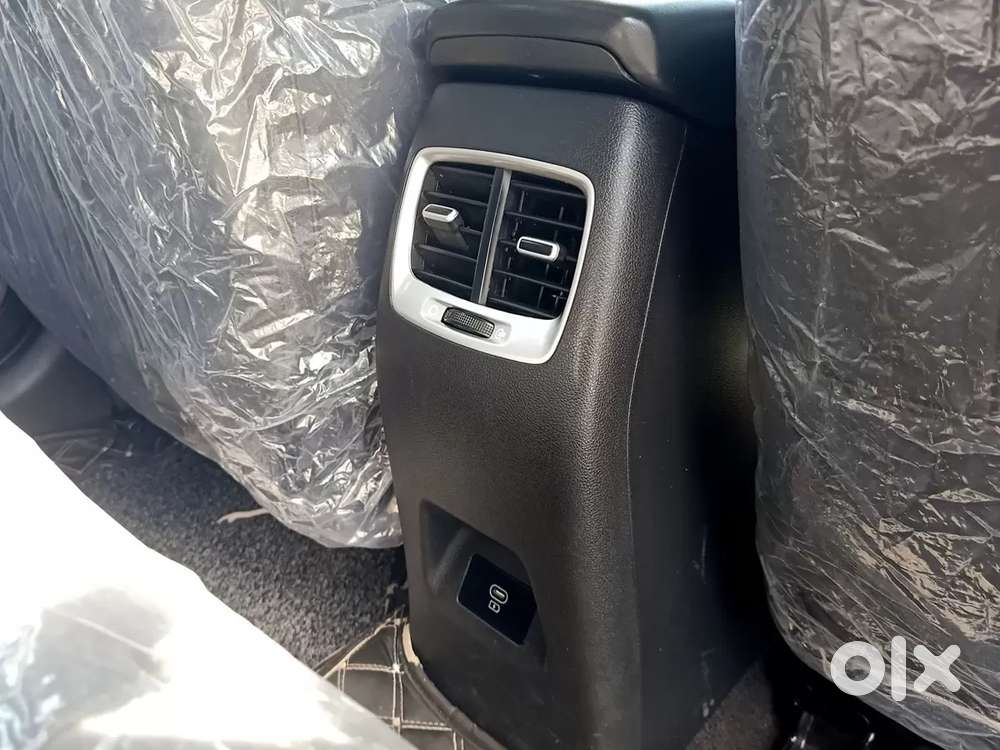Hyundai Venue S 1.2 Petrol, 2025, Petrol