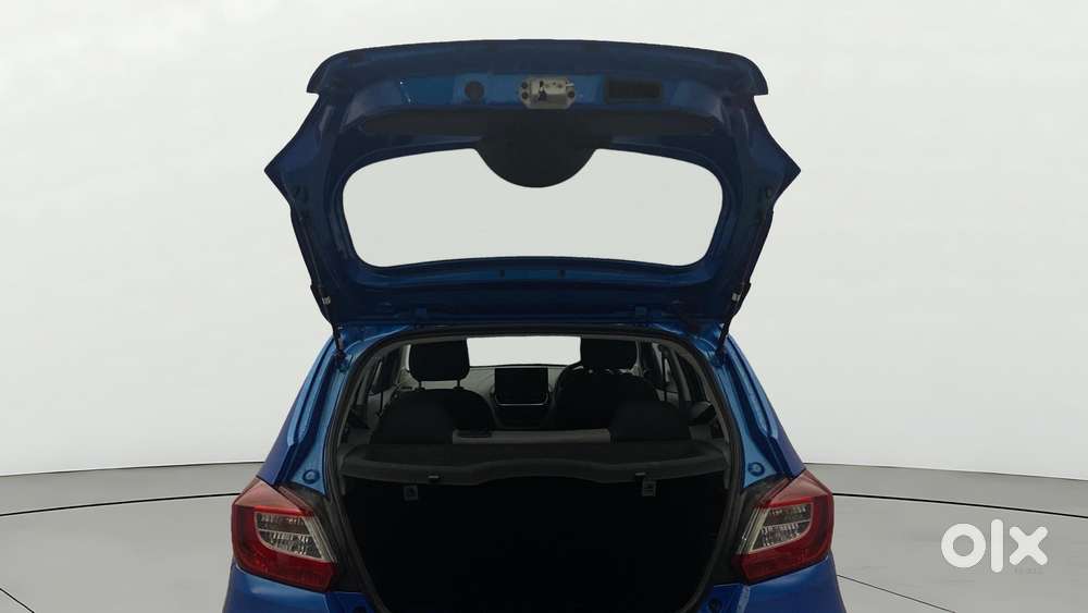 Tata Tiago 1.2 Revotron Xza, 2025, Petrol