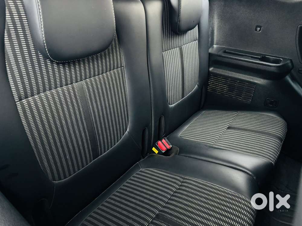 Kia Carens 1.5 Prestige 7 Str, 2023, Petrol