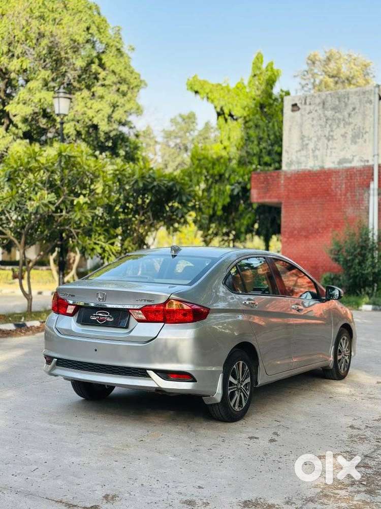 Honda City I-vtec V, 2018, Petrol