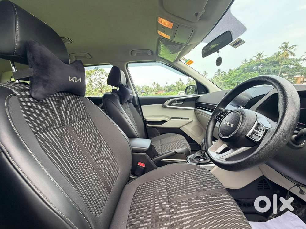 Kia Carens 1.4 Prestige Plus Turbo Dct 7 Str, 2022, Petrol