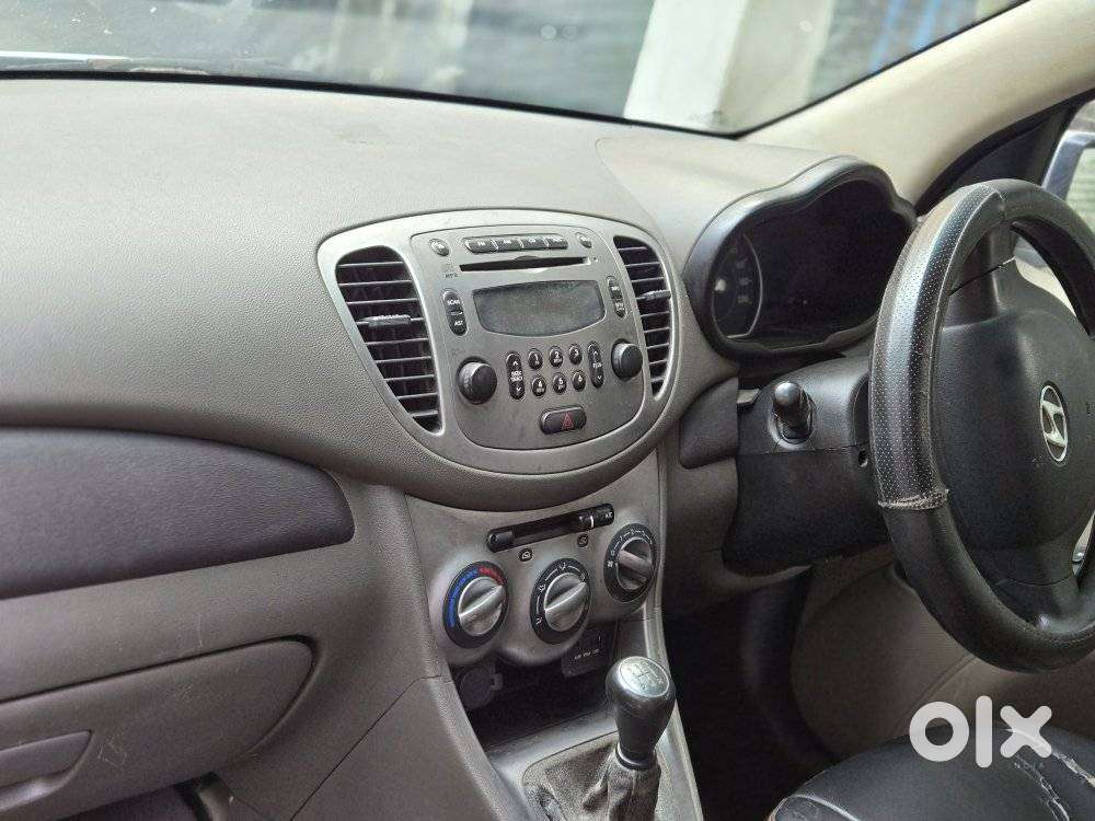 Hyundai I10 Sportz, 2015, Petrol