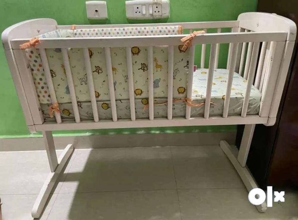Cradle in Kolathur Free classifieds in Kolathur OLX