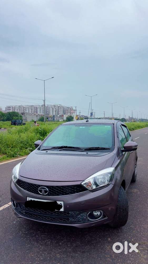 Tata Tiago Zx 2017