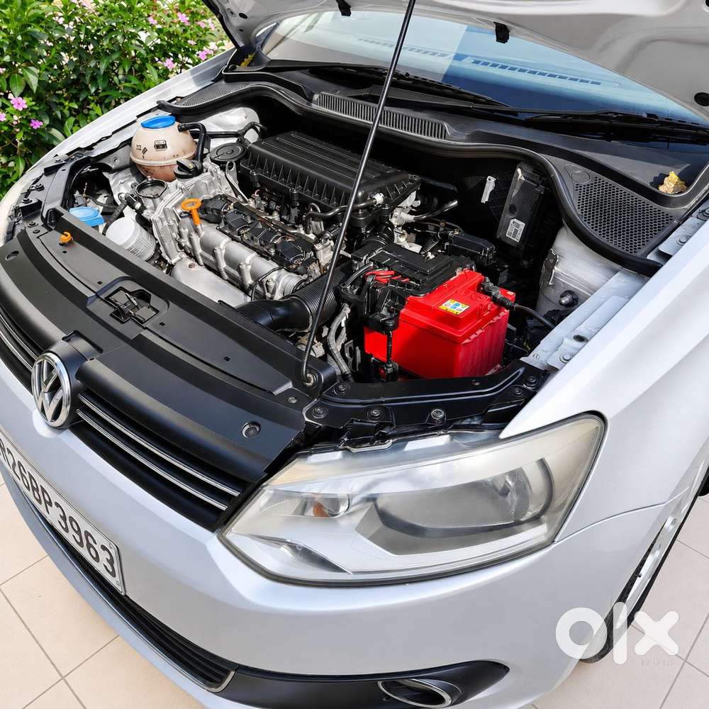 Volkswagen Vento Petrol Highline At, 2011, Petrol