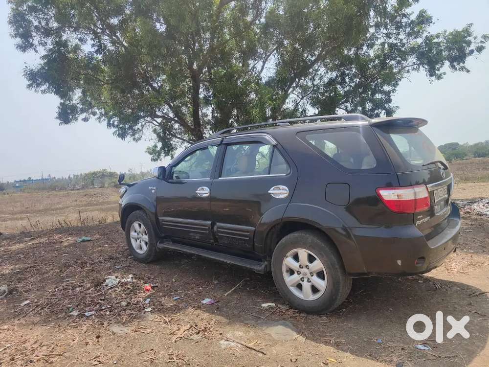 Toyota Fortuner 2009 Diesel 200000 Km Driven