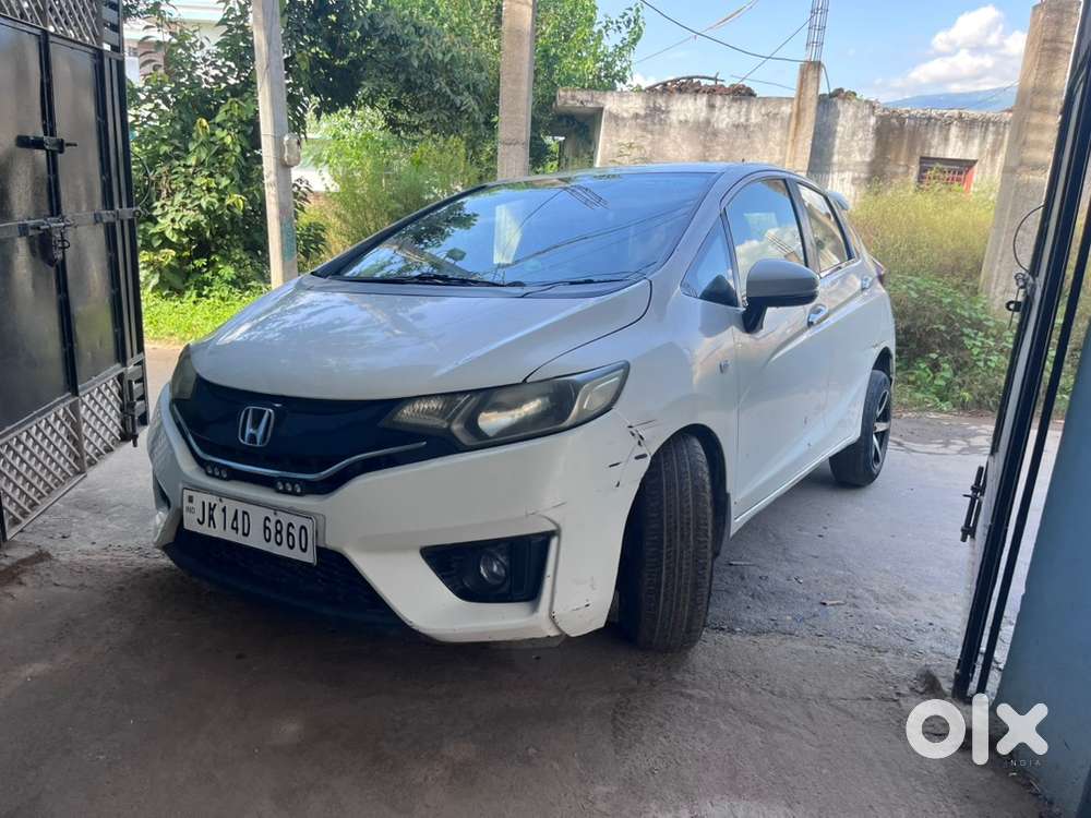 Honda Jazz 2016 Diesel Well Maintained