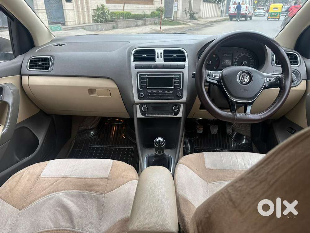 Volkswagen Vento 1.6 Highline, 2015, Petrol