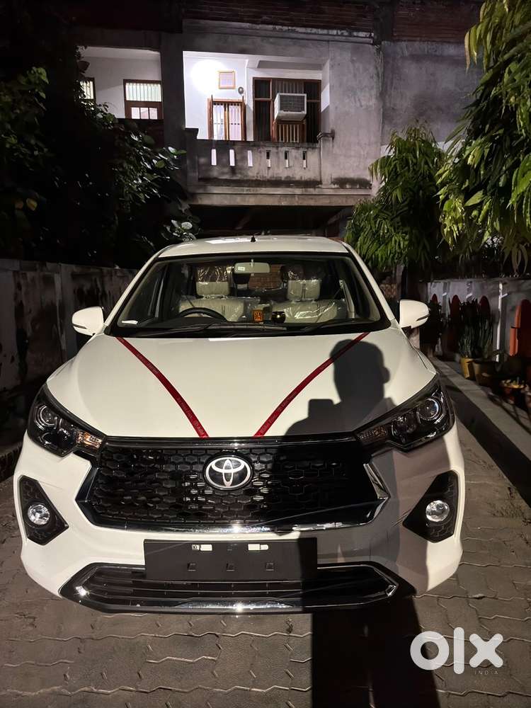 Toyota Rumion Petrol 2024