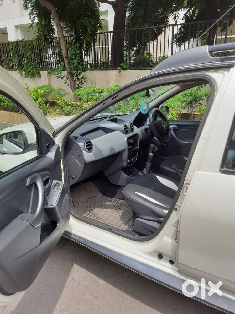 Renault Duster Rxe Petrol 2013 Owner Driven Personal Car