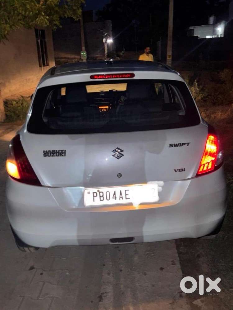 Maruti Suzuki Swift 2012 Diesel 88000 Km Driven