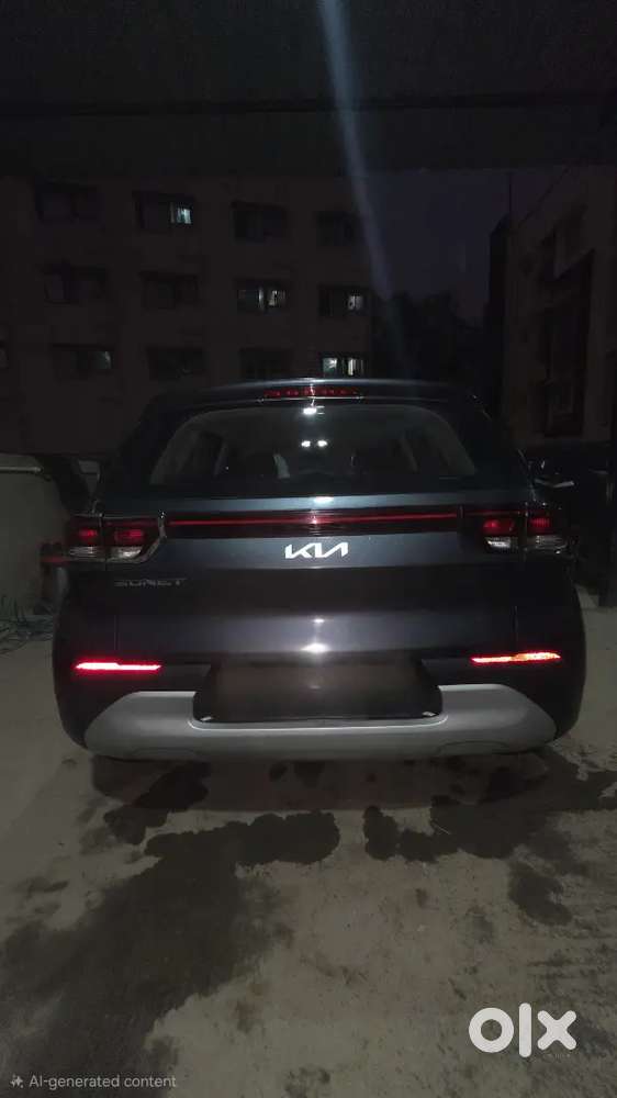 Kia Sonet Petrol 2021