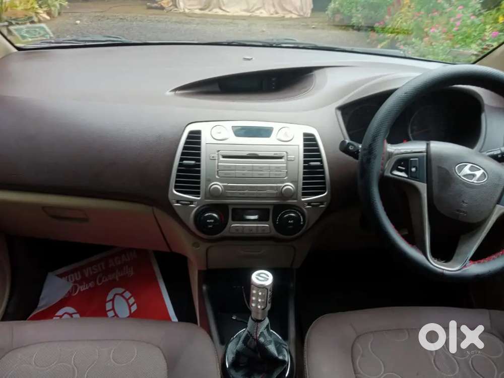 Hyundai I20 Asta At 2011