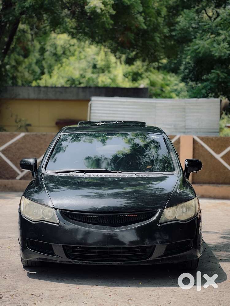 Honda Civic (sunroof)