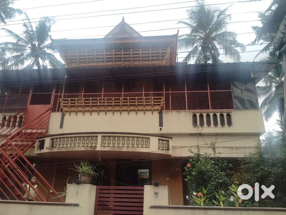 HOUSE FOR RENT AT MUKKOLA VIZHINJAM