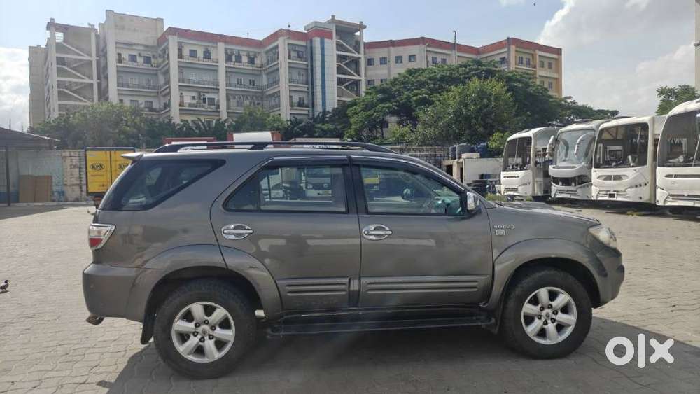 Toyota Fortuner 4x4 Mt 2.8 Diesel, 2011, Diesel
