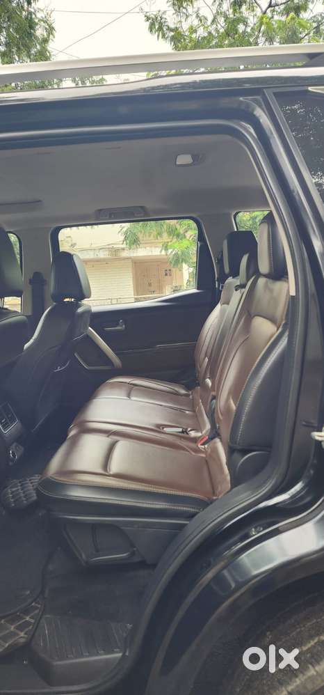 Mahindra Scorpio-n 2.0 Z8 Petrol At 7 Str, 2023, Petrol