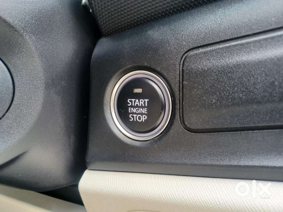 Tata Altroz Xm Plus (s) Icng, 2025, Petrol
