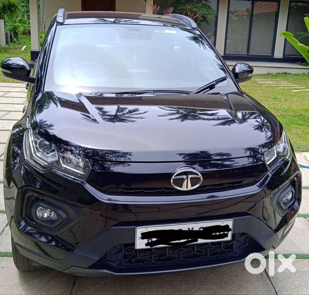 Tata Nexon Dark Edition