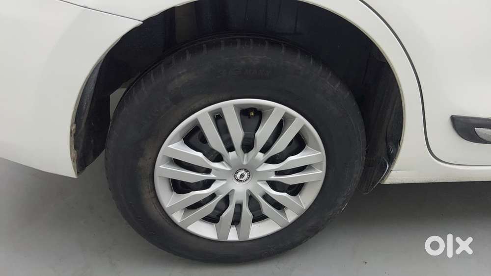 Maruti Suzuki Dzire 1.2 Vxi, 2019, Petrol