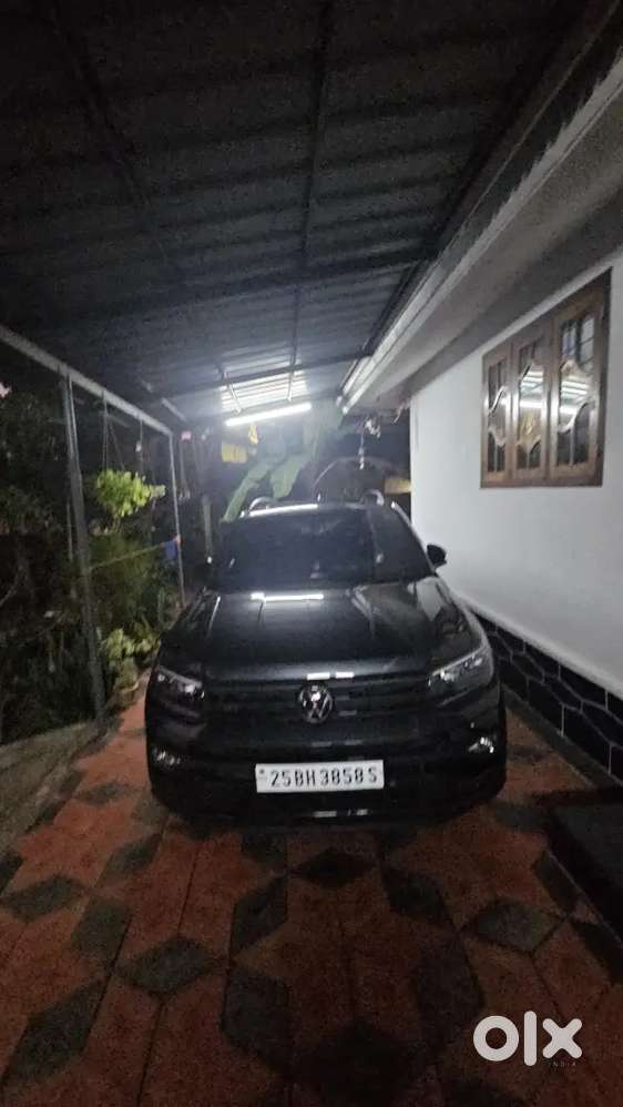 Volkswagen Taigun 2025 Petrol 6500 Km Driven