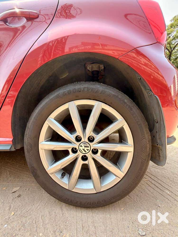 Polo Gt 1.0 L Tsi Automatic - Senior Citizen (factory Fresh)