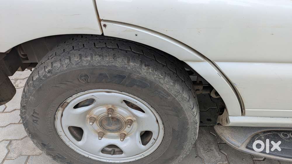 Tata Safari 2012– Excellent Engine, New Tyres, Insurance