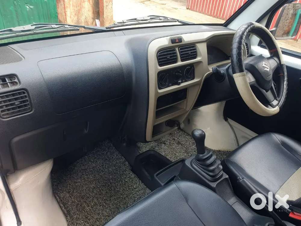 Maruti Eeco 2024 Std Petrol Manual