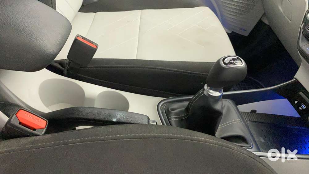 Hyundai New I20 1.2 Asta Mt, 2024, Petrol